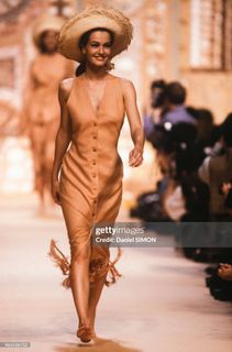 Karen Mulder feet photo 9