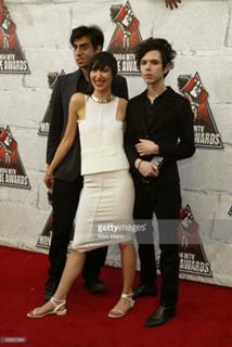 Karen O feet photo 20
