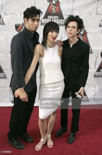 Karen O feet photo 15