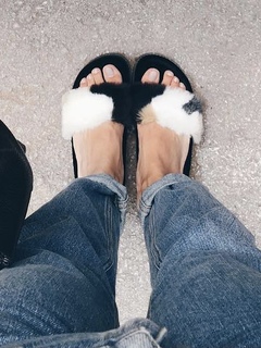 Karen Wazen feet photo 5