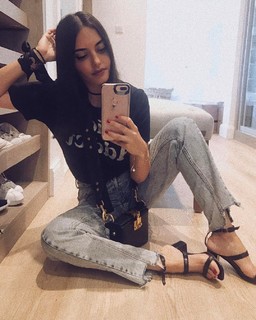 Karen Wazen feet photo 3