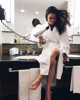 Karen Wazen feet photo 18