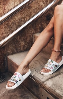 Karen Wazen feet photo 15
