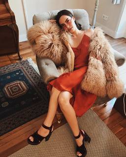Karen Wazen feet photo 3