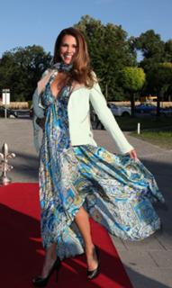 Karen Webb feet photo 13