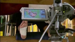 Kari Byron feet photo thumbnail