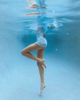 Kari Cassandra feet photo 17
