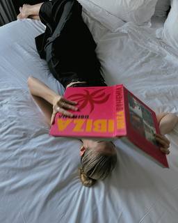 Kari Cassandra feet photo 20