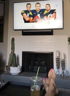 Kari Lake feet photo 13
