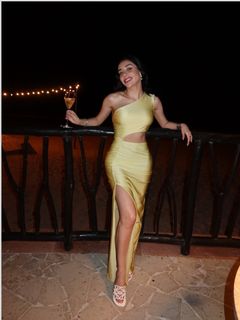 Karime Pindter feet photo 17