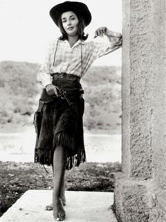 Karin Dor feet photo thumbnail