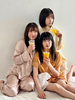 Karin Isobe feet photo 8