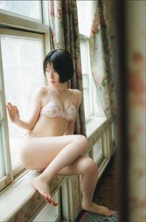 Karin Isobe feet photo 8