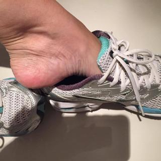 Karin Klemp feet photo thumbnail