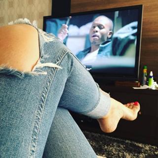Karin Klemp feet photo thumbnail