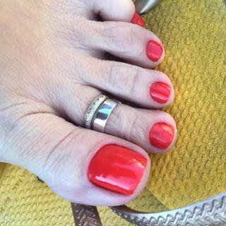 Karin Klemp feet photo thumbnail