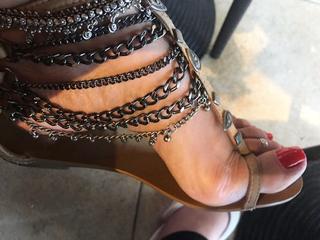 Karin Klemp feet photo thumbnail