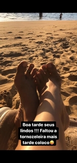 Karin Klemp feet photo thumbnail