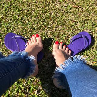 Karin Klemp feet photo thumbnail