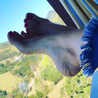 Karin Klemp feet photo thumbnail