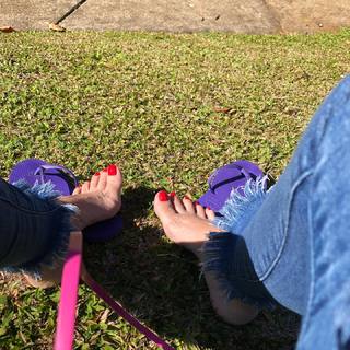 Karin Klemp feet photo thumbnail