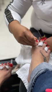 Karin Klemp feet photo thumbnail