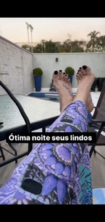 Karin Klemp feet photo thumbnail