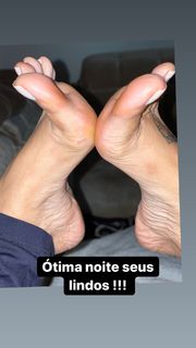 Karin Klemp feet photo thumbnail