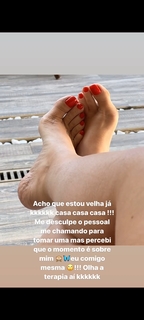 Karin Klemp feet photo thumbnail