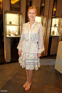 Karin Viard feet photo 12
