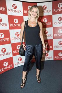 Karina Bacchi feet photo 6