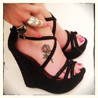 Karina Bacchi feet photo 16