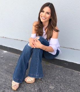 Karina Banda feet photo 2