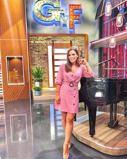 Karina Banda feet photo 16
