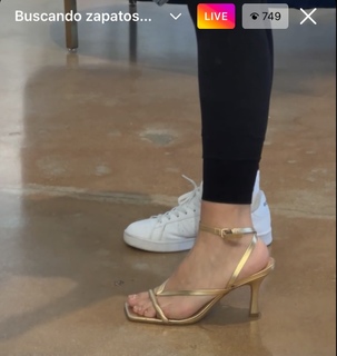Karina Banda feet photo 2