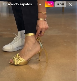 Karina Banda feet photo 1