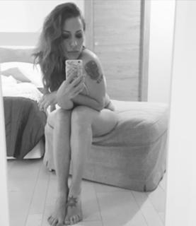 Karina Cascella feet photo 2