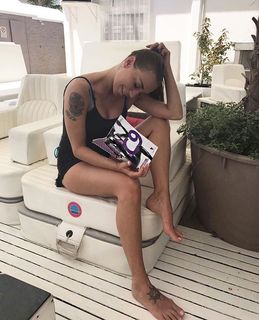 Karina Cascella feet photo 9
