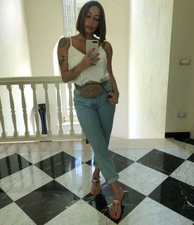 Karina Cascella feet photo 3