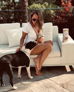 Karina Cascella feet photo 9