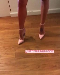 Karina Cascella feet photo 17