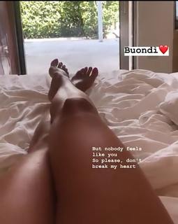 Karina Cascella feet photo 12