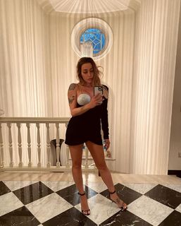 Karina Cascella feet photo 5