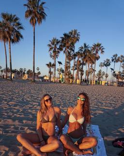 Karina Elle feet photo 5