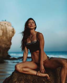 Karina Elle feet photo 12