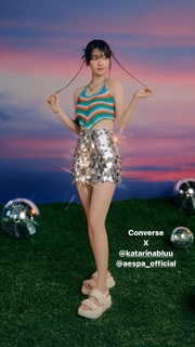 Karina feet photo thumbnail