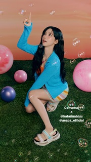 Karina feet photo thumbnail