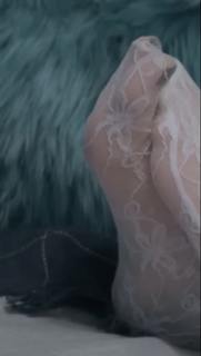 Karina feet photo thumbnail