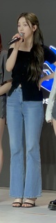 Karina feet photo thumbnail