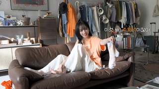 Karina feet photo thumbnail